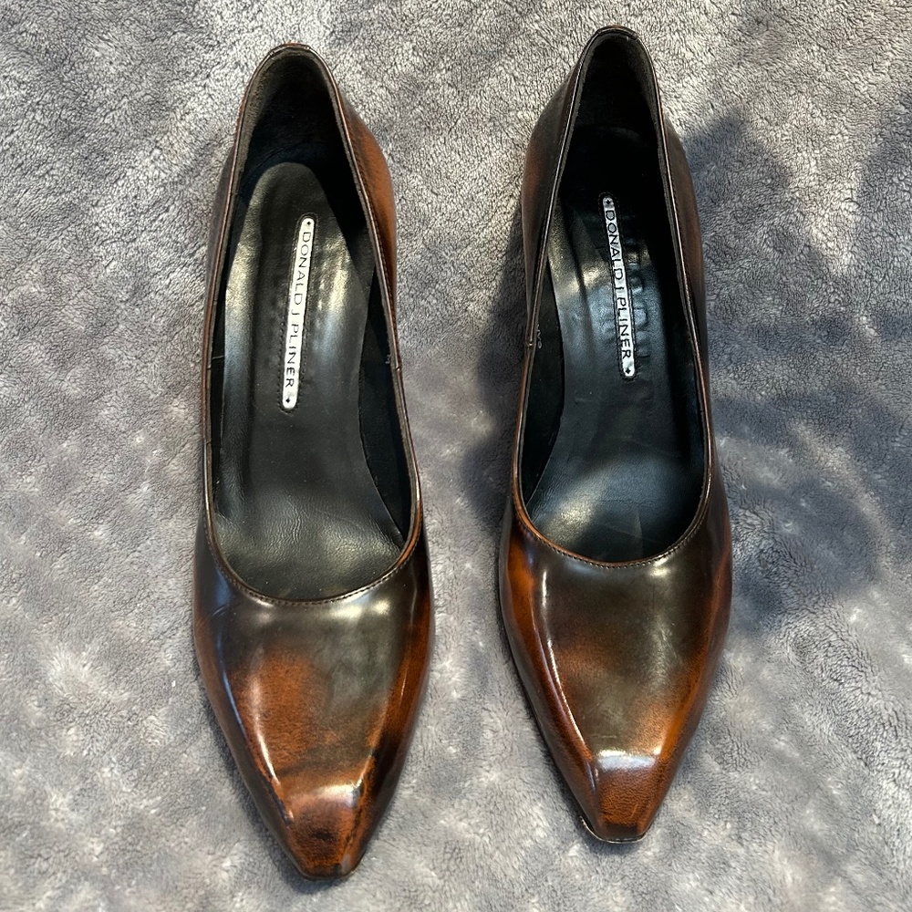 Donald J. Pliner Patent Leather Sari Heels - Picture 2 of 9